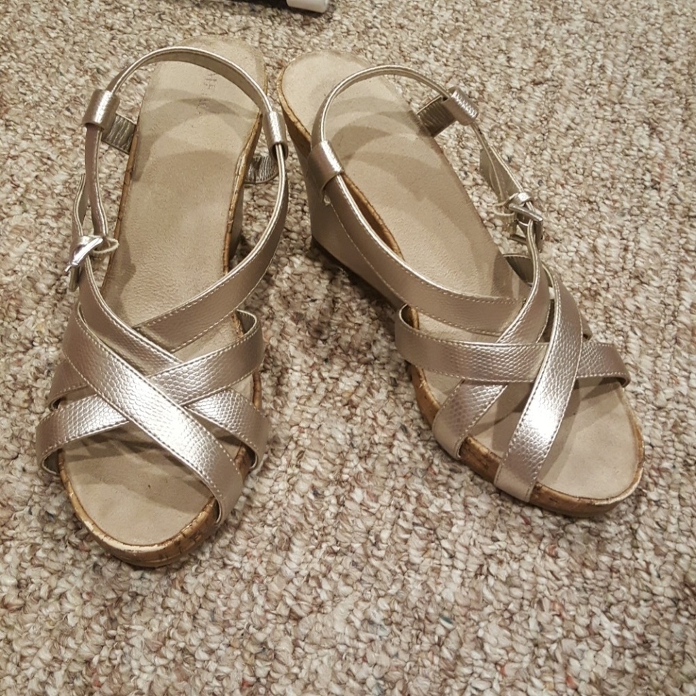 Wedge sandals